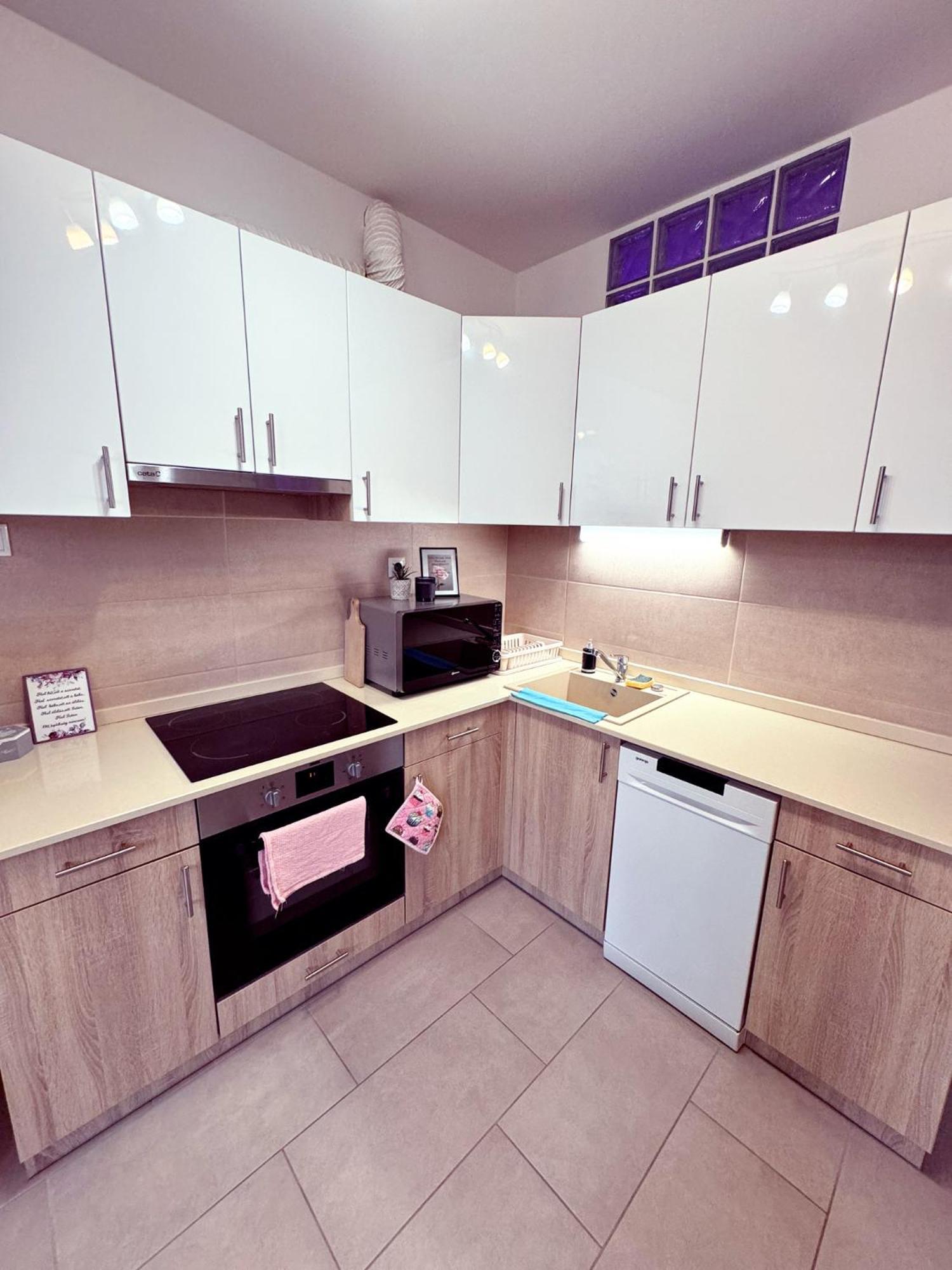 Exclusive Family Apartman Apartment Pecs Exterior photo