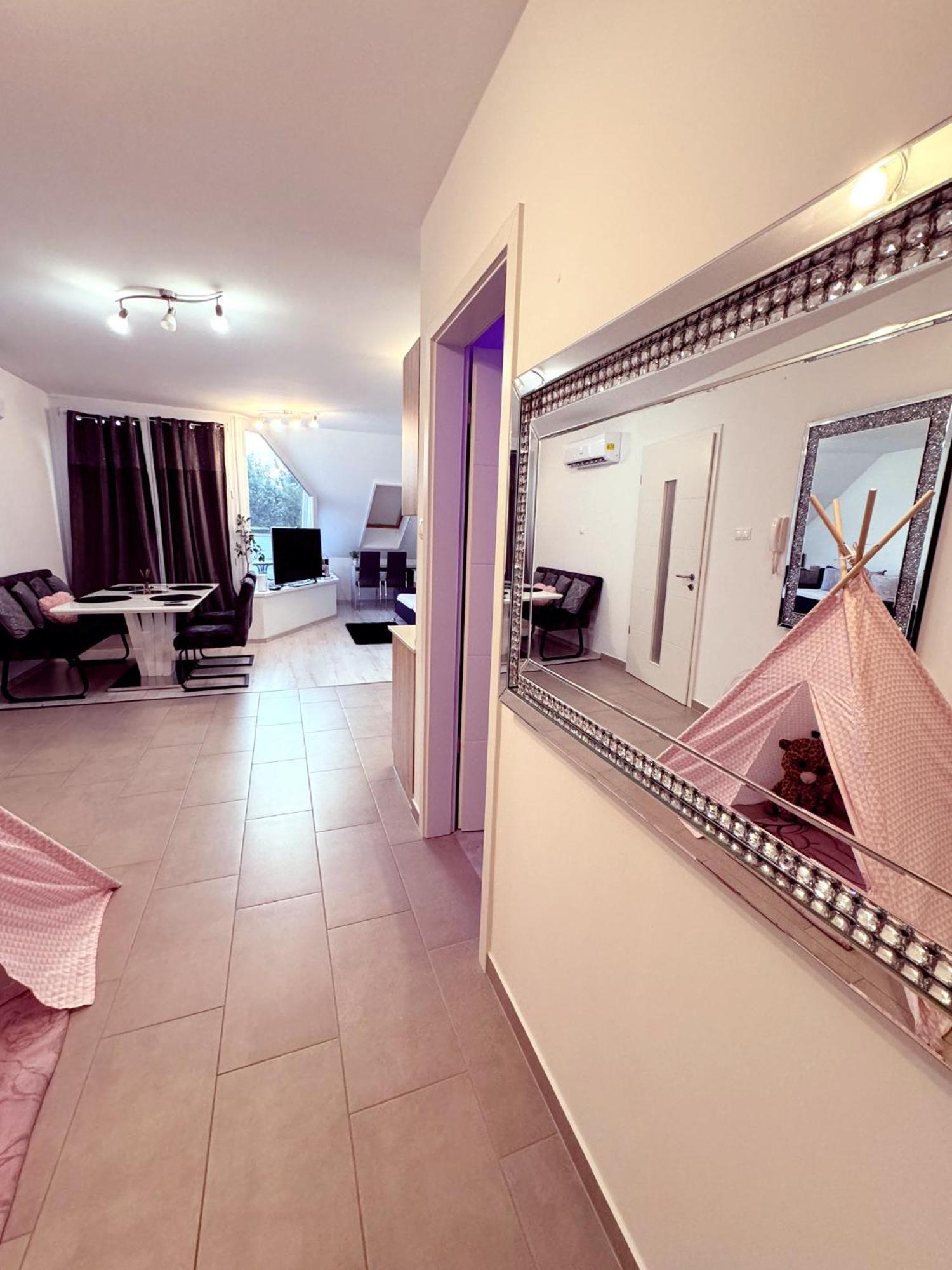 Exclusive Family Apartman Apartment Pecs Exterior photo