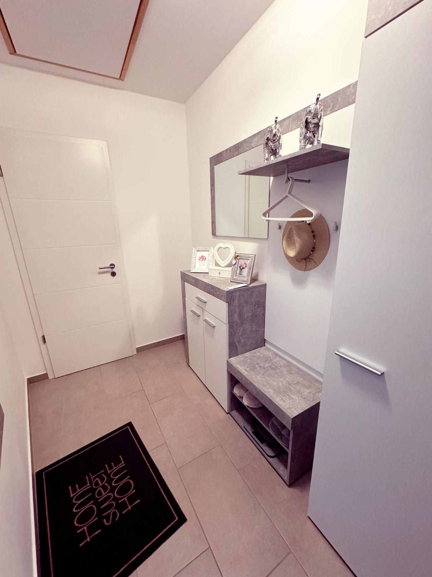 Exclusive Family Apartman Apartment Pecs Exterior photo